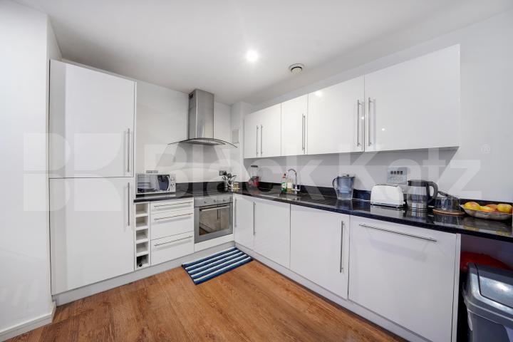 Flooded with natural light,south facing & dual aspect  Boulevard Mansions.Borough Road, Borough